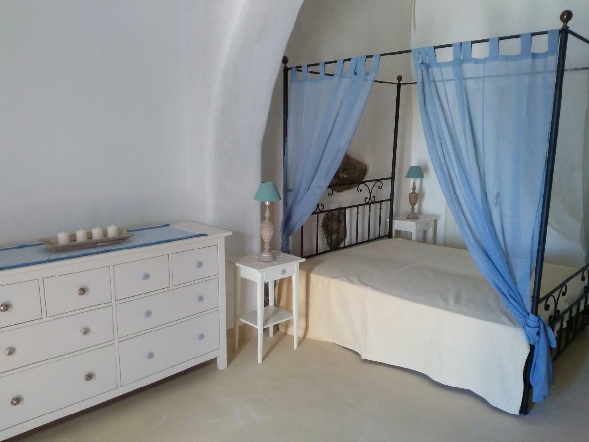Alicudi Giardino Dei Carrubi- Al Gradino 365 Bed & Breakfast Exterior photo